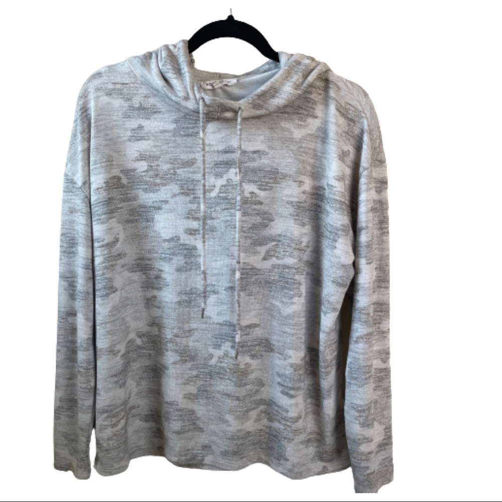 Workshop Republic Women’s Clothing Gray Camouflage Hoodie - Medium